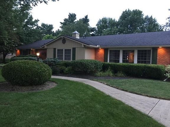3rd image of 5740 Bradley Dr
