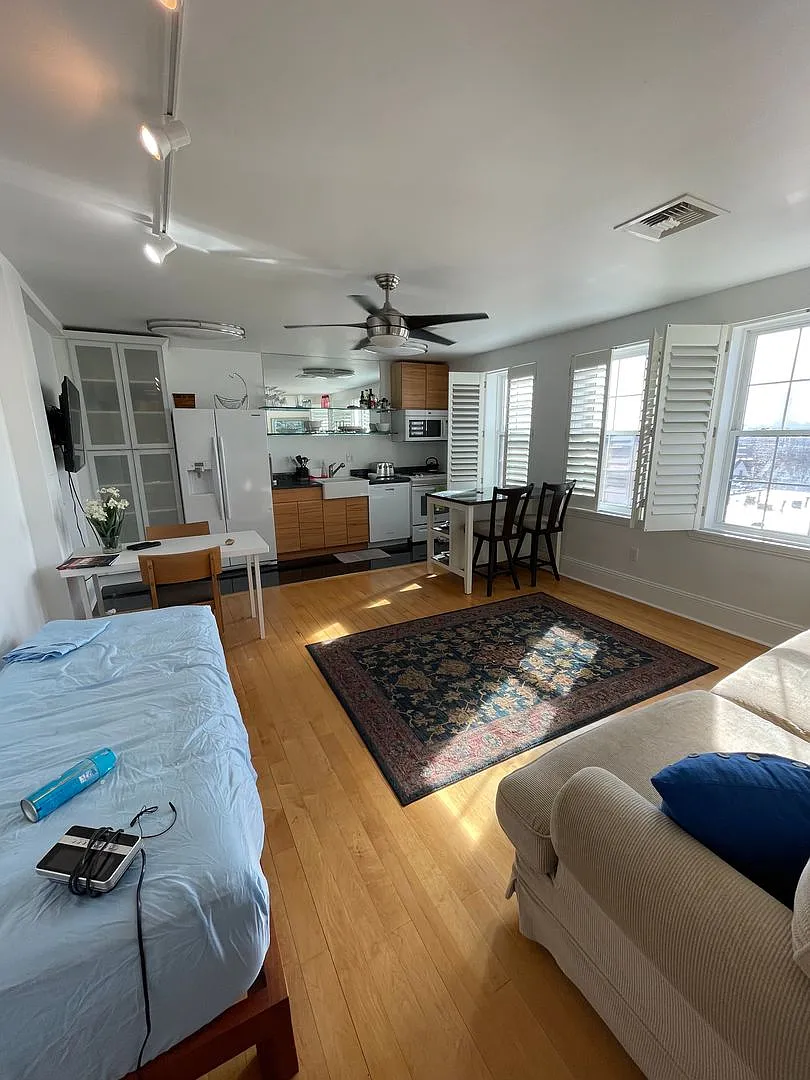 4761 Liberty Avenue — Photo 4