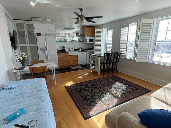 4th image of 4761 Liberty Ave #9