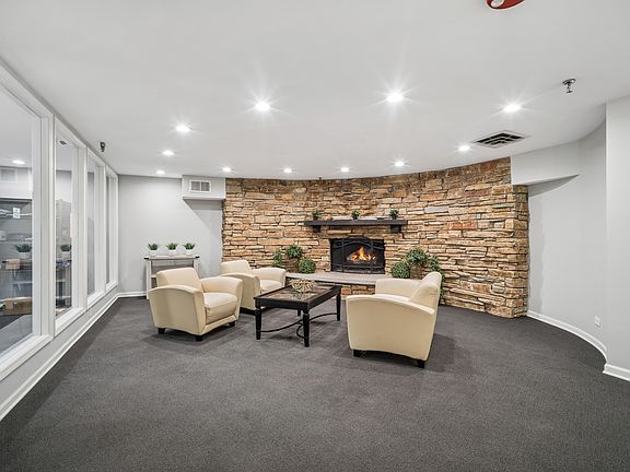 2nd image of 250 W Parliament Pl APT 415