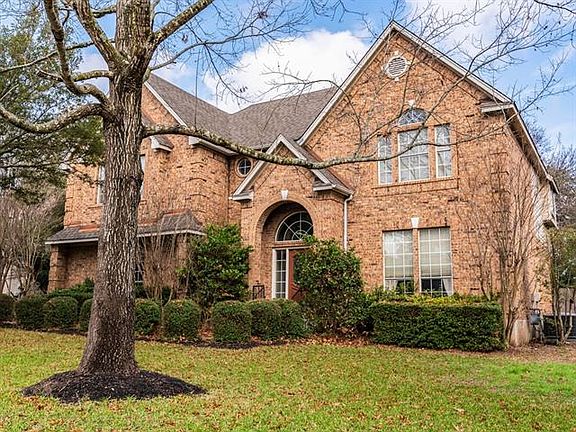3rd image of 10116 Planters Woods Dr