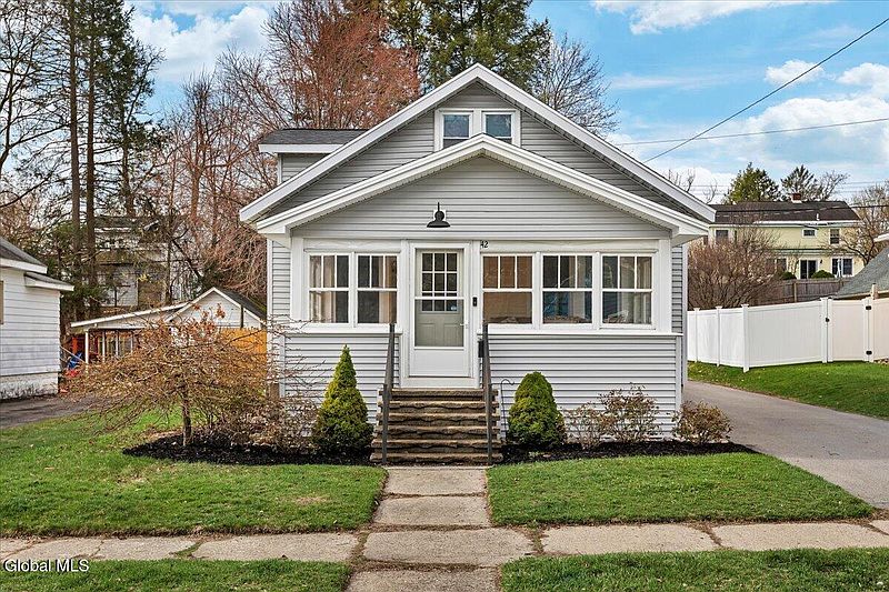 2nd image of 42 Irving Road