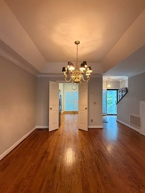 2 bed, 2.5 bath, 1300 sqft, $2,100 — Photo 4