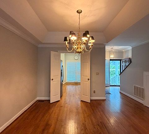 4th image of 600 Woodrow St APT M