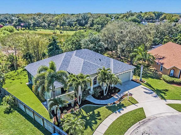 2nd image of 3721 Sunward Dr