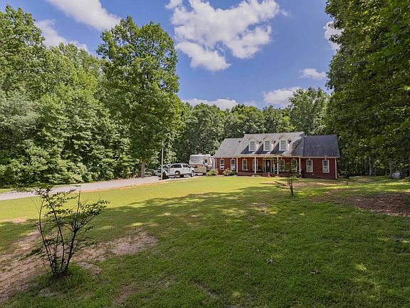 3rd image of 110 County Road 268