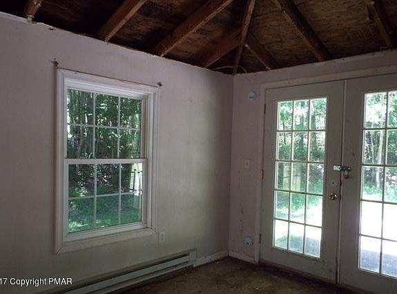 5th image of 1026 Woodhaven Dr