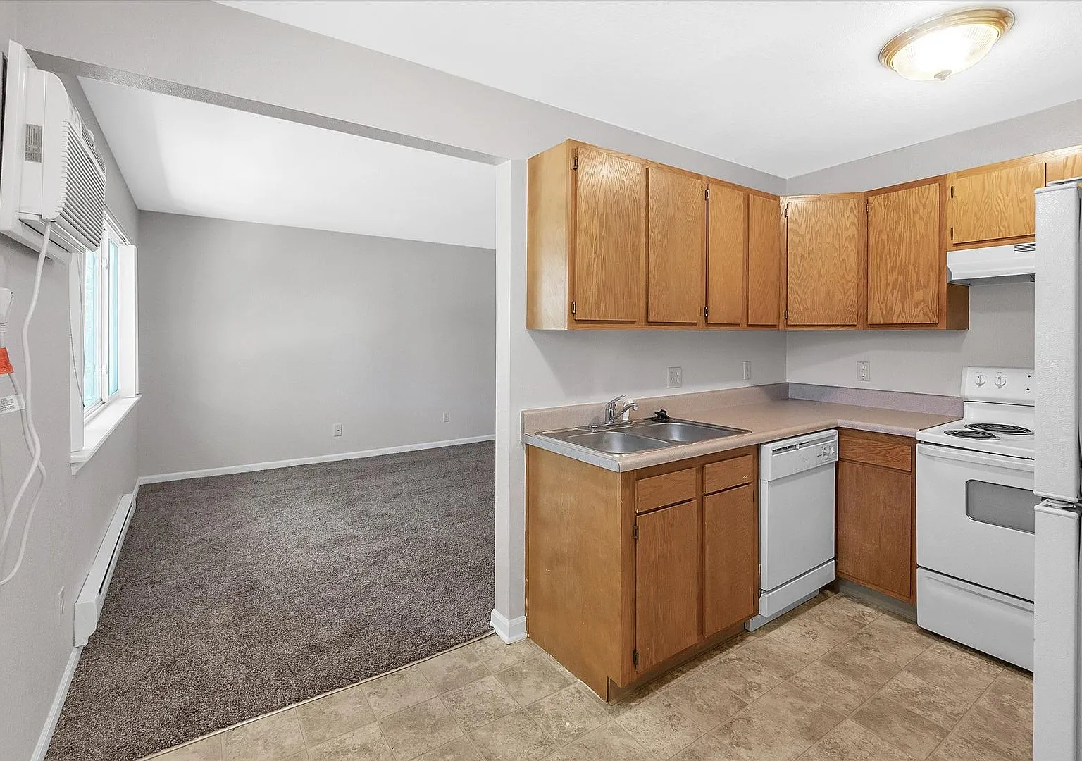 Grandview Manor Apartments — Photo 4