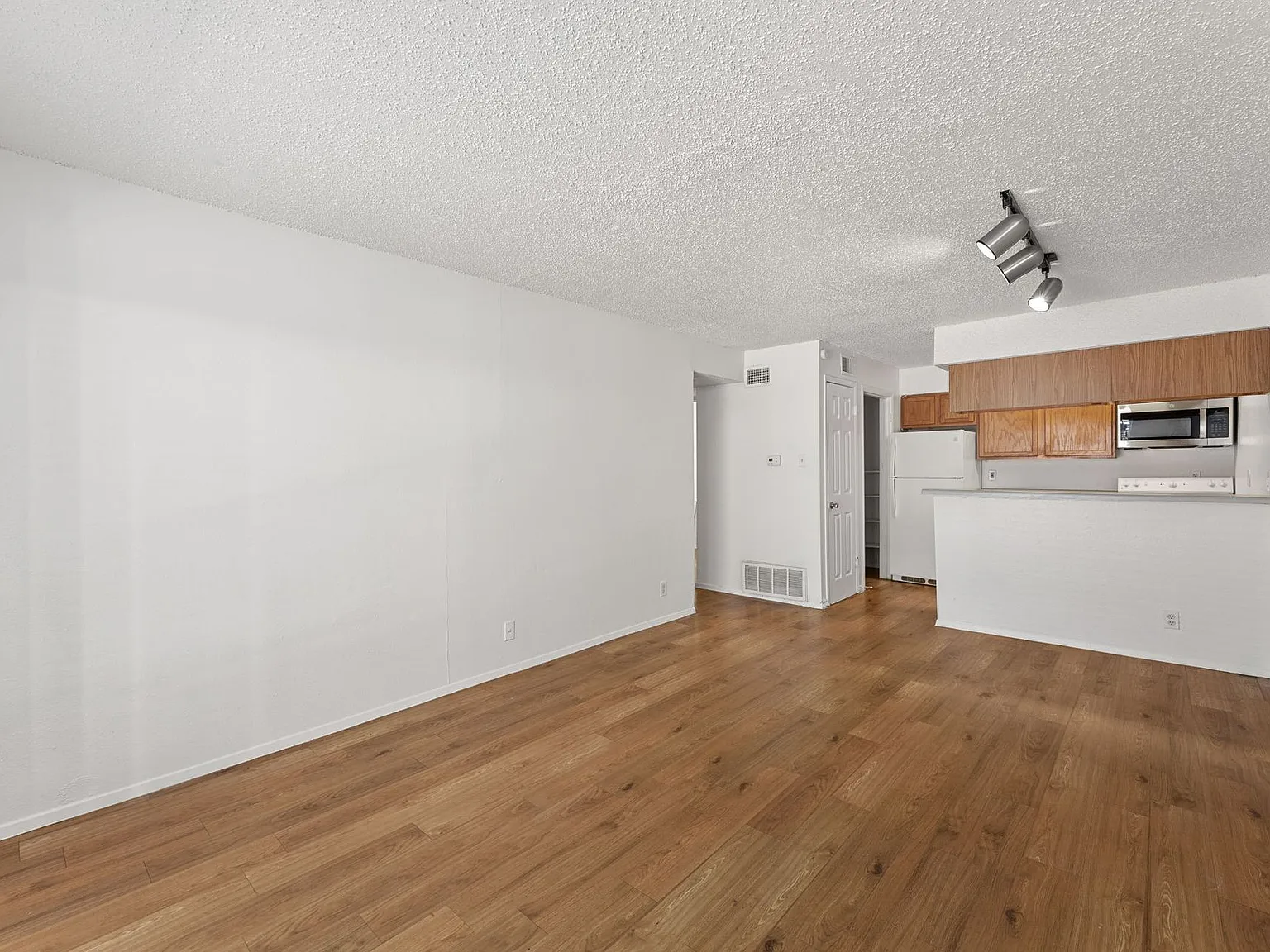 Patton Apartments — Photo 3