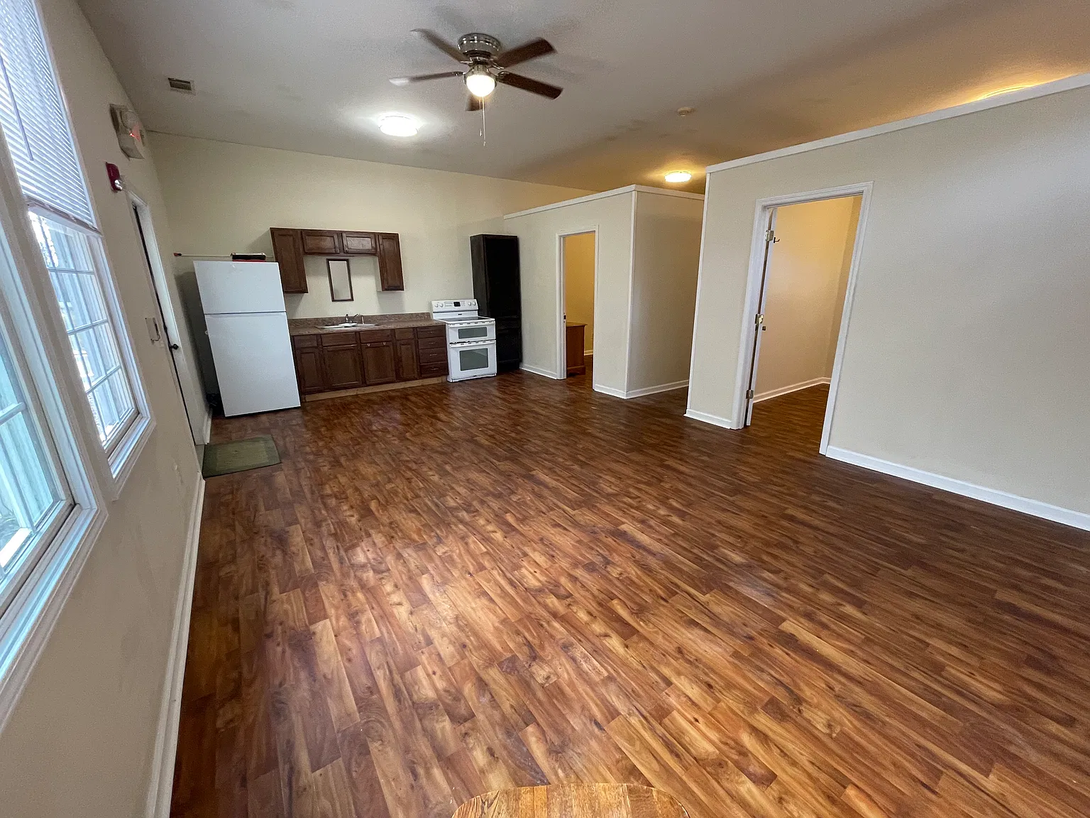 2 bed, 816 sqft, $1,450 — Photo 3