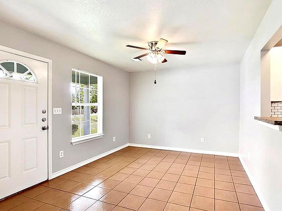3rd image of 3001 Ohio Ave
