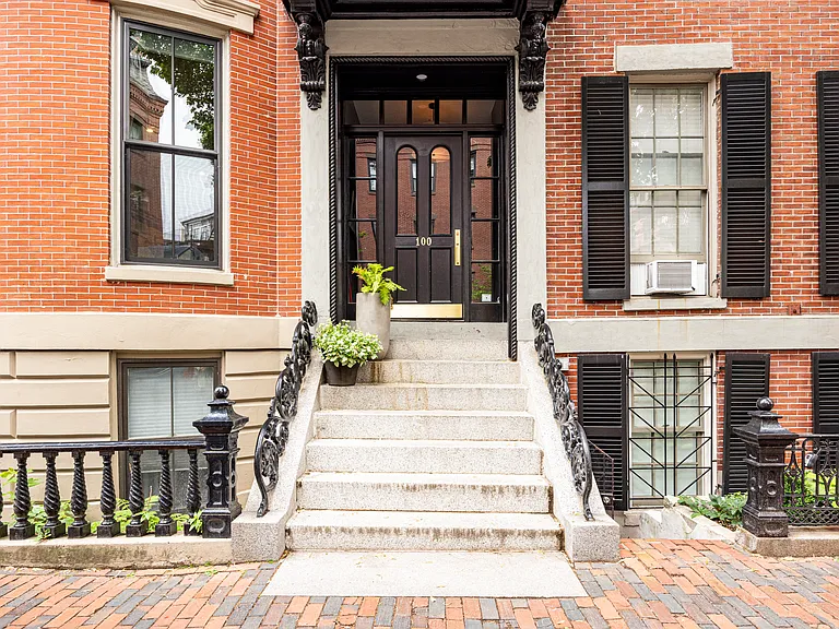 100 Waltham St #3 — Photo 1