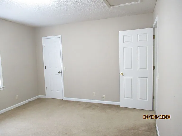 882 Jessamine Trl — Photo 14