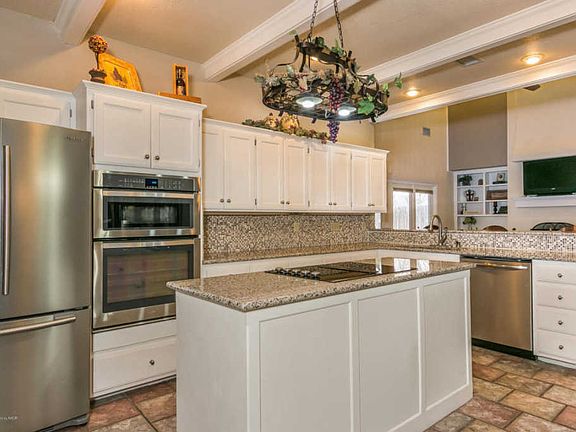 3rd image of 7801 Lindsey Ln