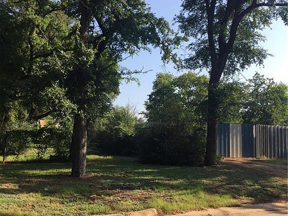 4th image of 2740 Timberline Dr