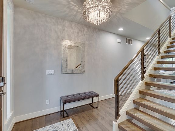 3rd image of 12127 NE 106th Pl