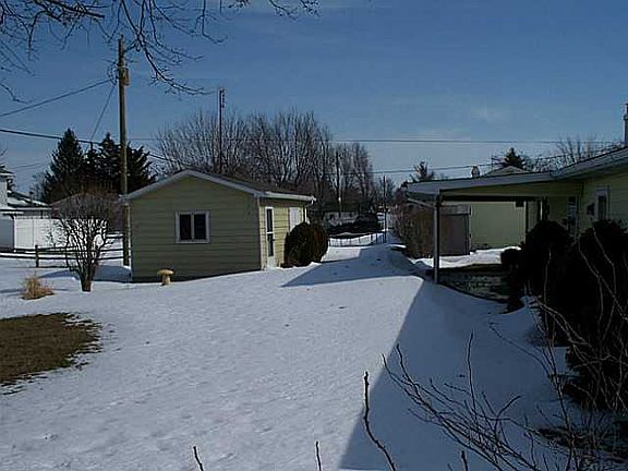 3rd image of 924 Haver Dr