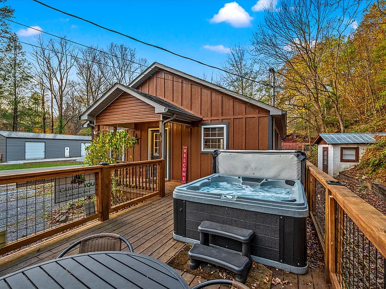 5337 Pittman Center Rd — Photo 1