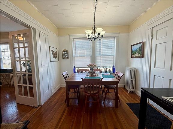 5th image of 119-121 5th St #1