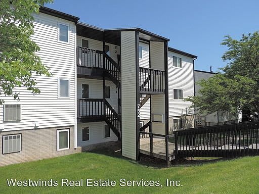 1st image of 702 Westwinds Dr APT 03