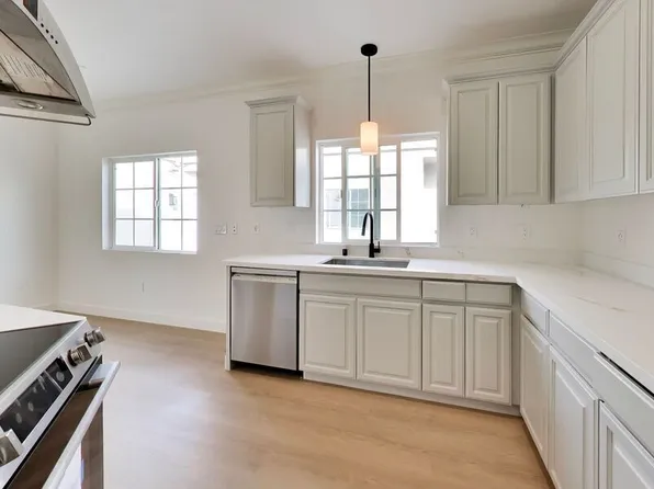 568 Glenwood Ave, Menlo Park, CA