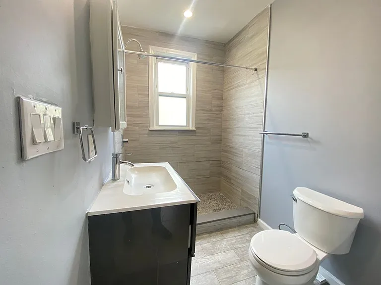 66 Tiffany Pl — Photo 11