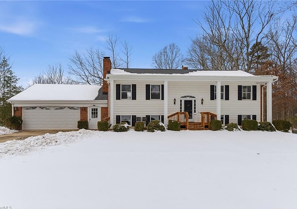 1st image of 1870 Pope Ln