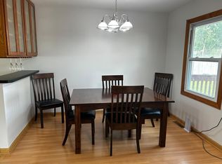 313 Oakwood Rd, Vernon Hills, IL 60061