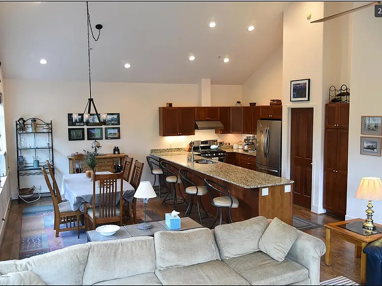 530 Evans Ct — Photo 5