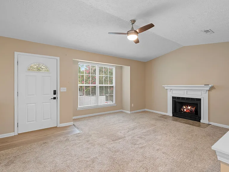 3056 Casa Dr — Photo 5