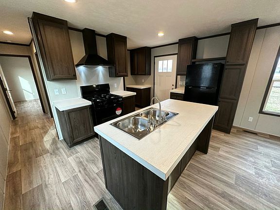 3rd image of 4808 S Elwood Ave #505