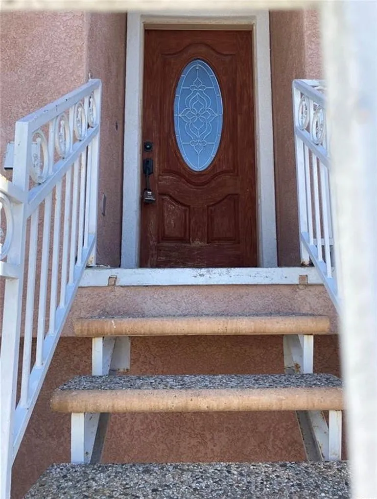 3 bed, 2.5 bath, 1650 sqft, $3,500 — Photo 3