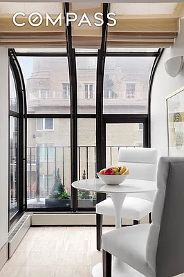 Sold by Compass | media 7