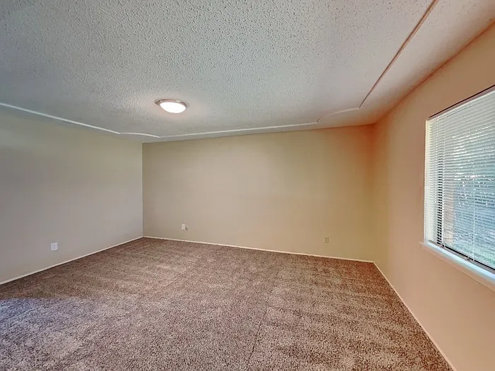 7409 Whitewood Dr — Photo 11