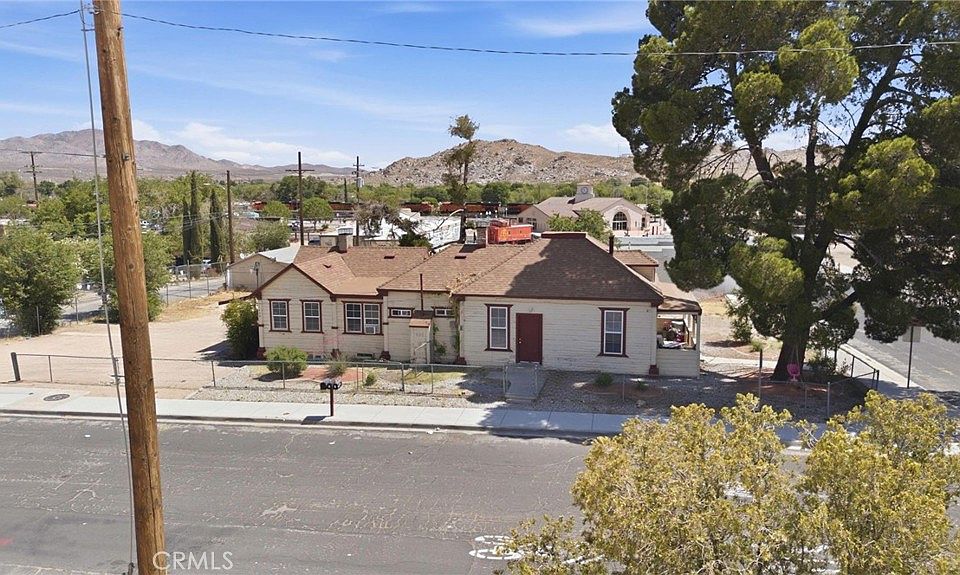 1st image of 15604 6th St