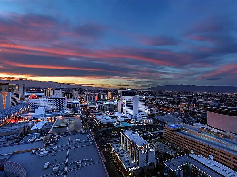 150 Las Vegas Blvd #1513 — Photo 37
