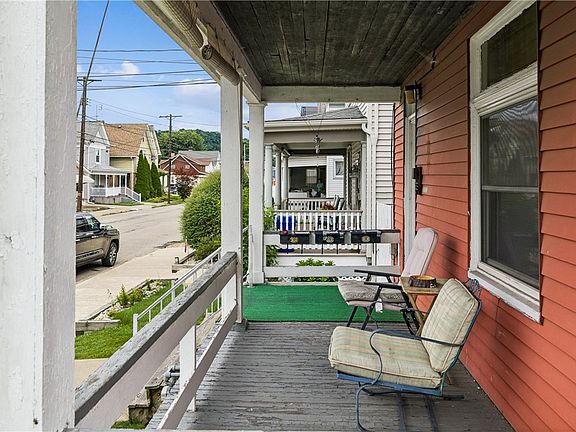 2nd image of 723 6th Ave