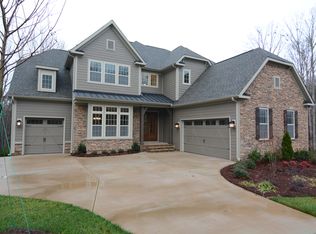 149 Forsythia Ln, Tega Cay, SC 29708