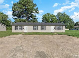 806 S Massey St #806, Selma, NC 27576