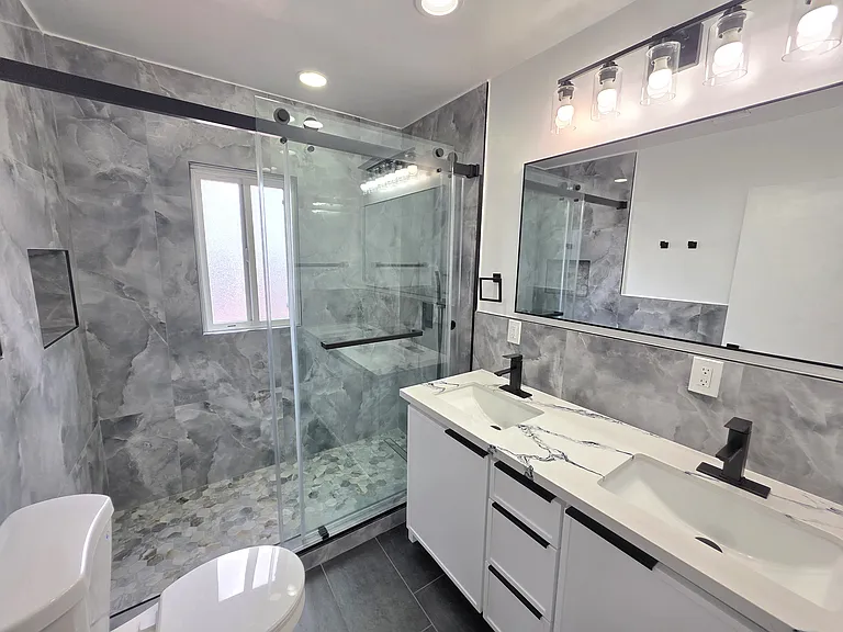 7523 Darby Ave — Photo 22