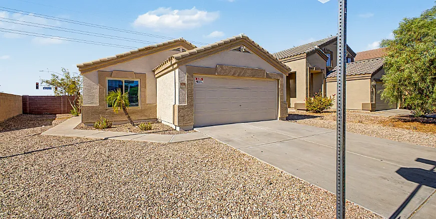 23765 W Desert Bloom St