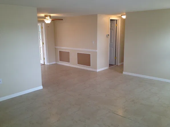 5053 Mecaslin Dr, New Port Richey, FL 34652