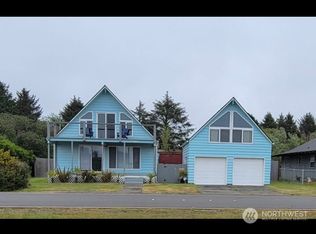 510 Ocean Shores Blvd SW, Ocean Shores, WA 98569