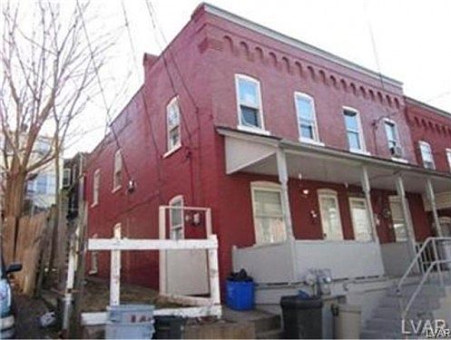 2nd image of 1020 Mechanic St