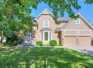 3500 NW Primrose Ln, Lees Summit, MO 64064