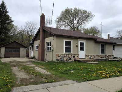 214 East Jefferson STREET, Oconomowoc, WI, 53066