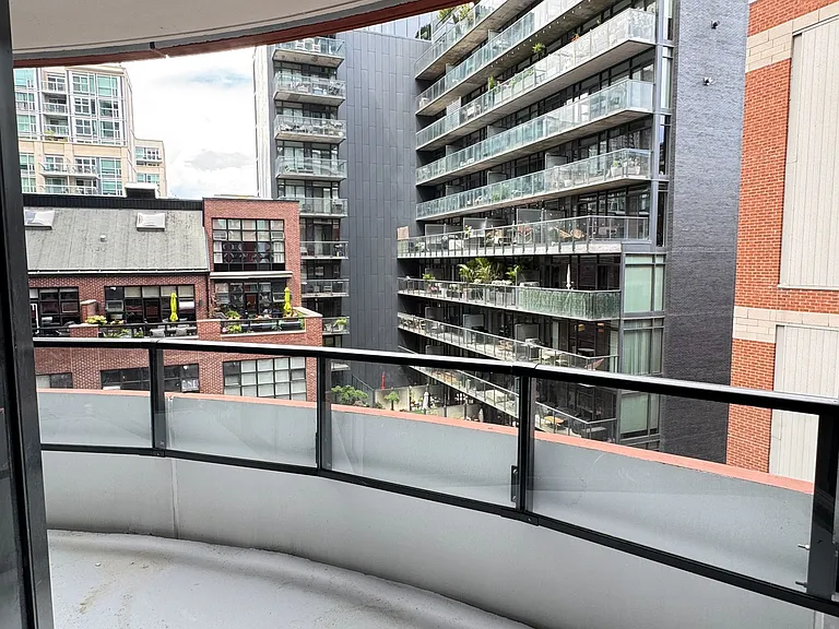 180 Front St E #803 — Photo 13