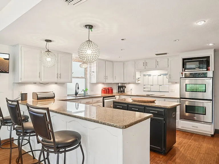 5 Woodlands Ct — Photo 10