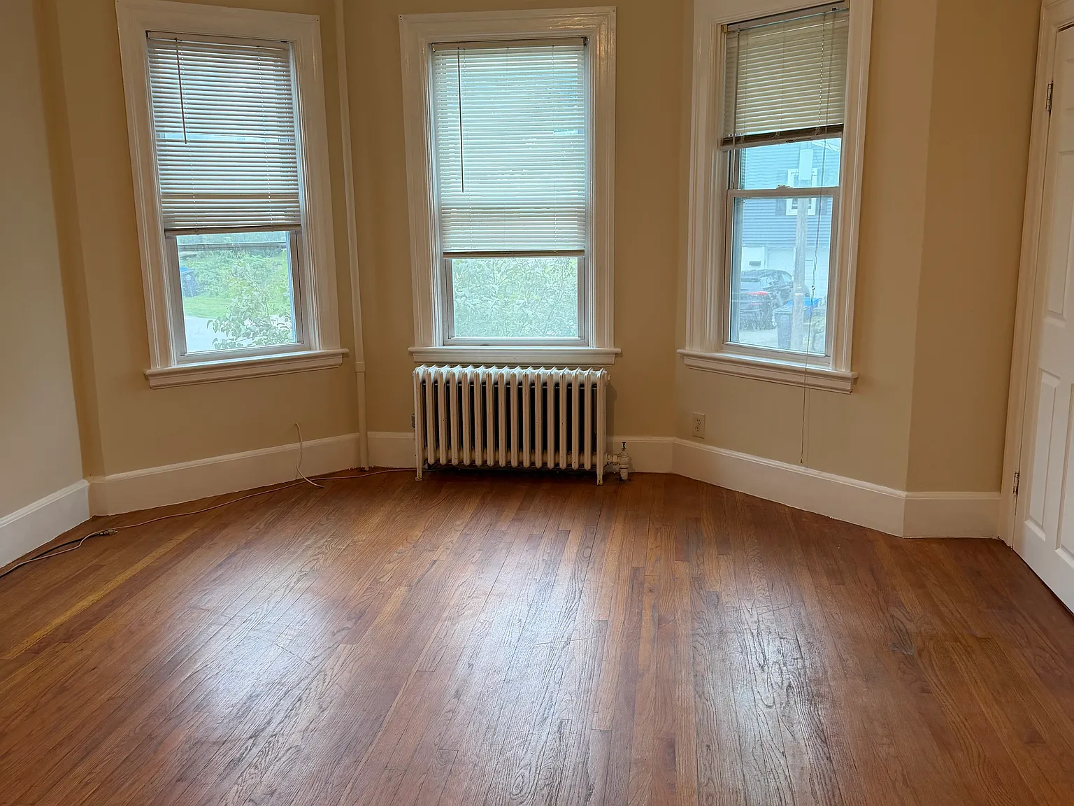 2 bed, 850 sqft, $1,875 — Photo 4