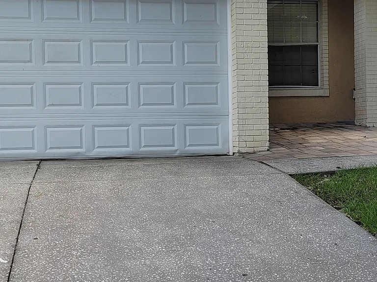 604 Brooke Ct — Photo 21